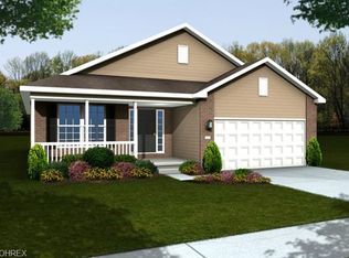 9036 Morgan Cir, North Ridgeville, OH 44039