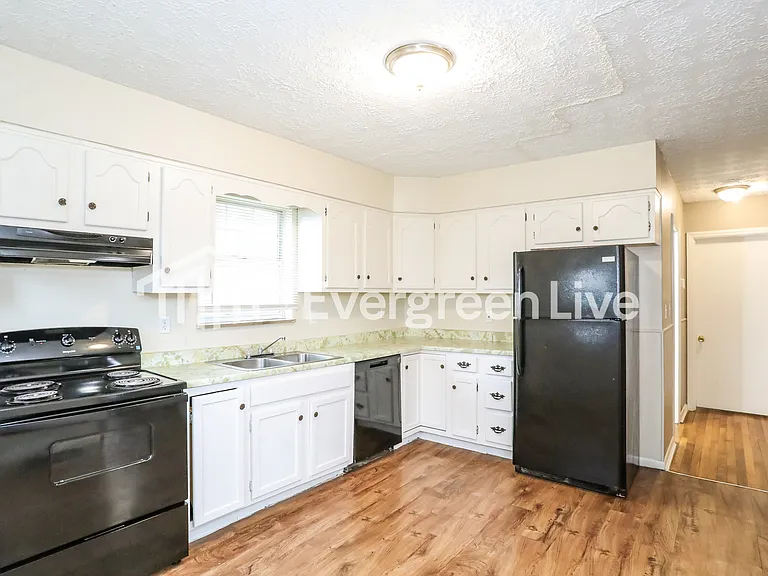 3005 Sheldon Ave — Photo 5