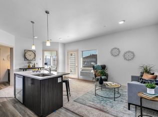 33- Kingwood Loft Building 1, Redmond, OR 97756