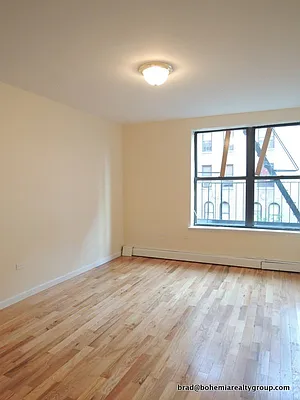 Rented by Bohemia Realty Group | media 32