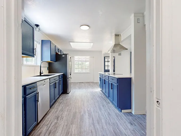 1414 N Wildwood Dr — Photo 4