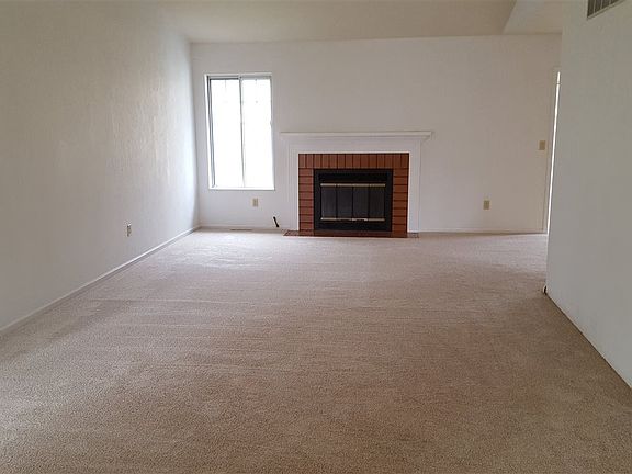 3rd image of 18245 Farm Ln