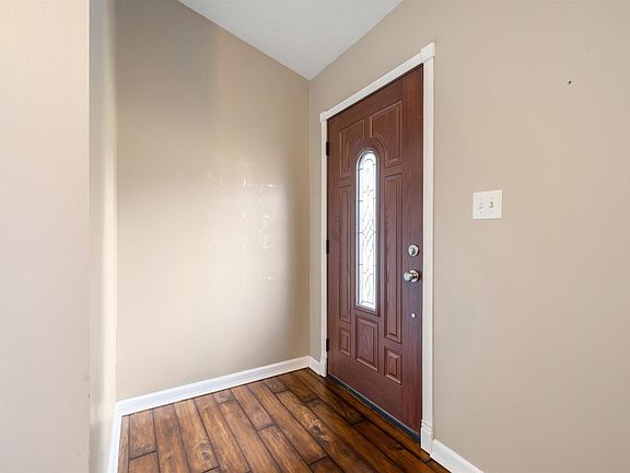 3rd image of 918 N 37th St