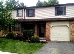 37 Dogwood Dr, Edison, NJ 08820