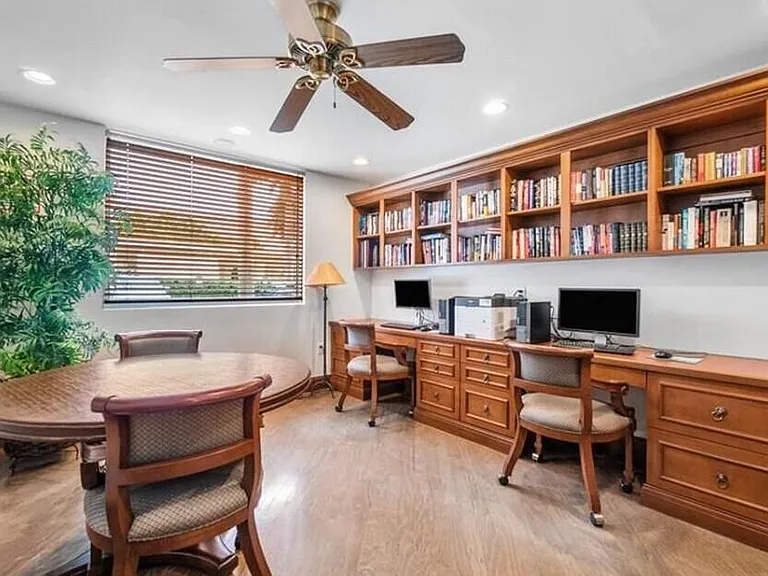 1805 N Flagler Dr #219 — Photo 30
