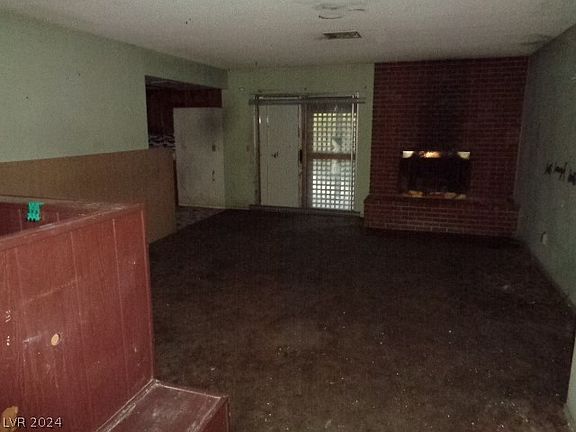 5th image of 4881 E Imperial Ave