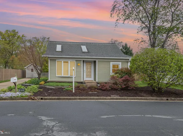 1616 S Oakland St, Arlington, VA 22204