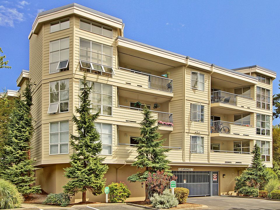 1st image of 424 102nd Ave SE APT 205