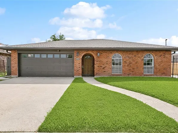 4901 Friar Tuck Dr, New Orleans, LA 70128