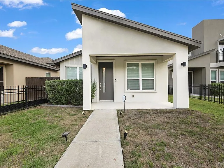 1409 Xavier Ave — Photo 1