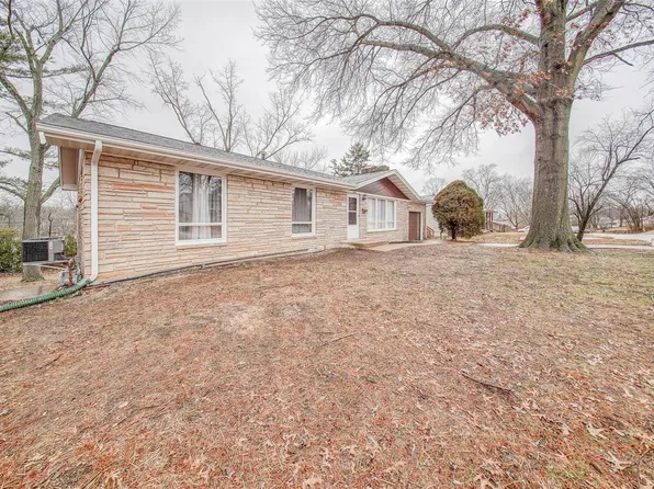 916 E 9th St, Rolla, MO 65401