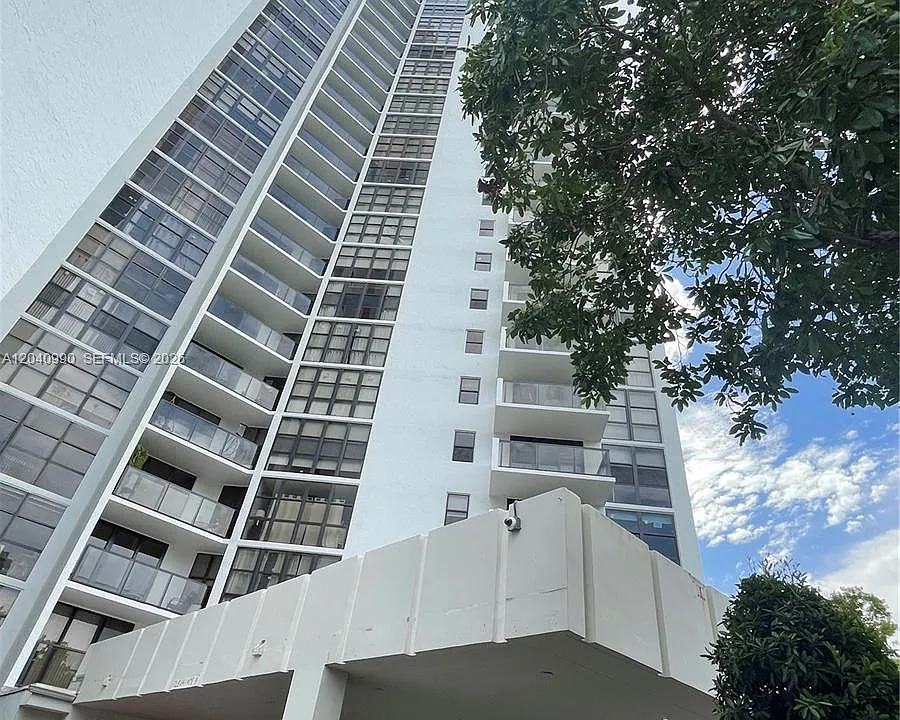 18181 NE 31st Ct #305