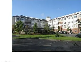 1 King Philip Dr — Photo 1