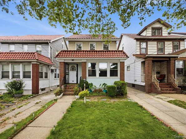 80-25 Woodhaven Boulevard, Glendale, NY 11385