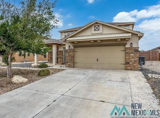 2102 E Parkwood Ave, Hobbs, NM 88240