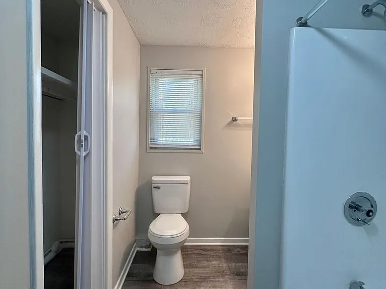 204 Courtyard Cir — Photo 87