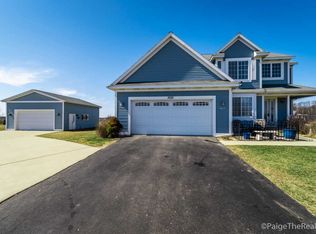 5015 Clear Ridge Dr SE, Ada, MI 49301