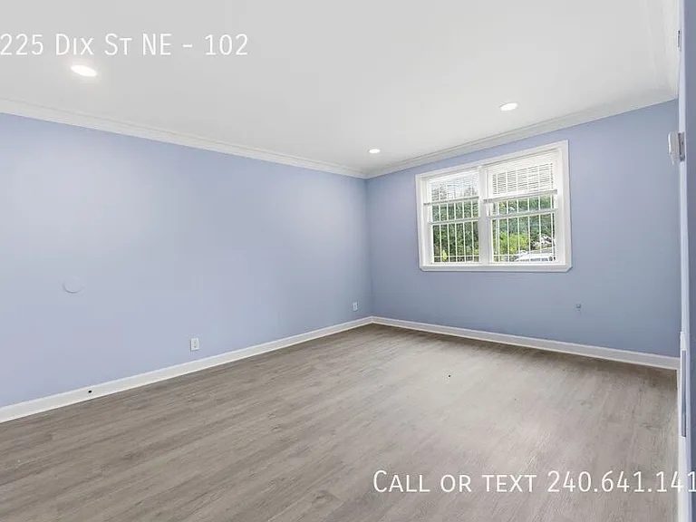 5225 Dix St NE #102 — Photo 13