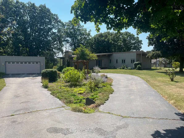 14627 Hannah Ct, South Beloit, IL 61080