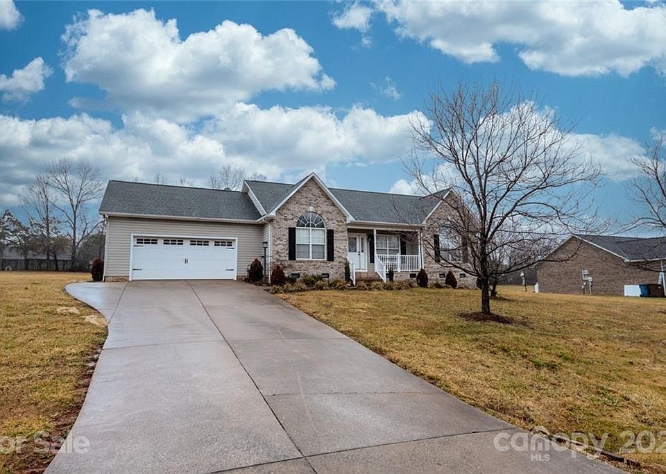 1st image of 4388 Claralee Ln