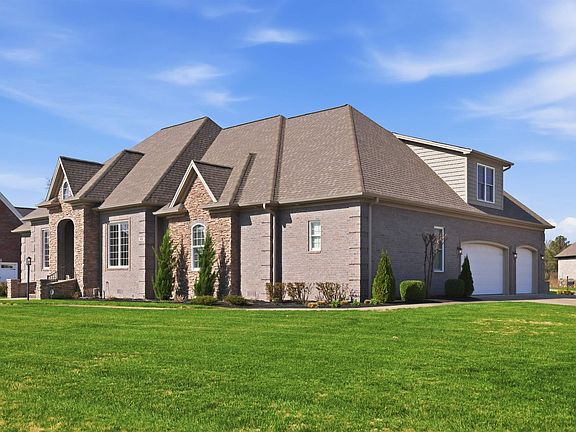 2nd image of 1945 Deerhaven Ln