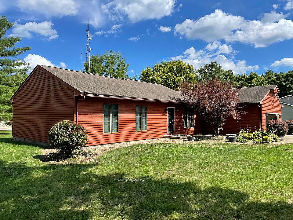 1st image of 7 Dogwood Ln