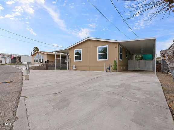 2nd image of 427 E Bluewater Dr