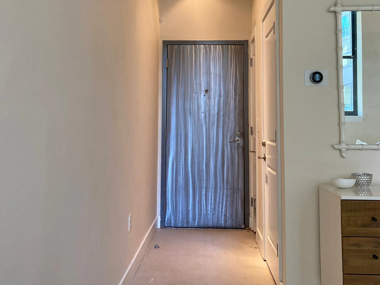 1 bed, 720 sqft, $2,700 — Photo 3