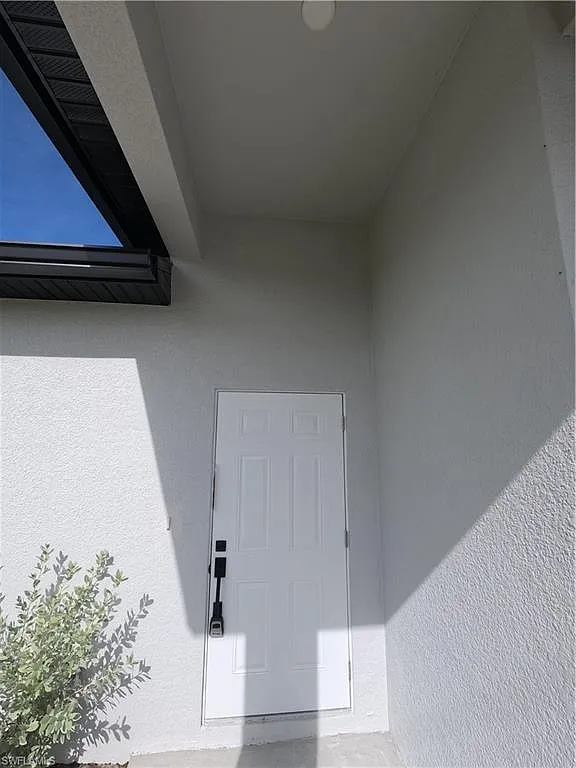 3 bed, 2.0 bath, 1175 sqft, $1,850 — Photo 2