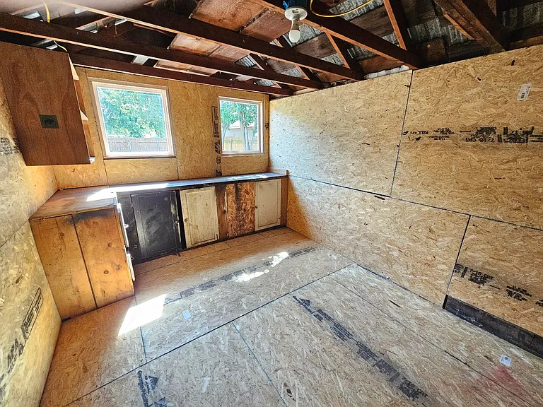 971 Walnut St — Photo 17