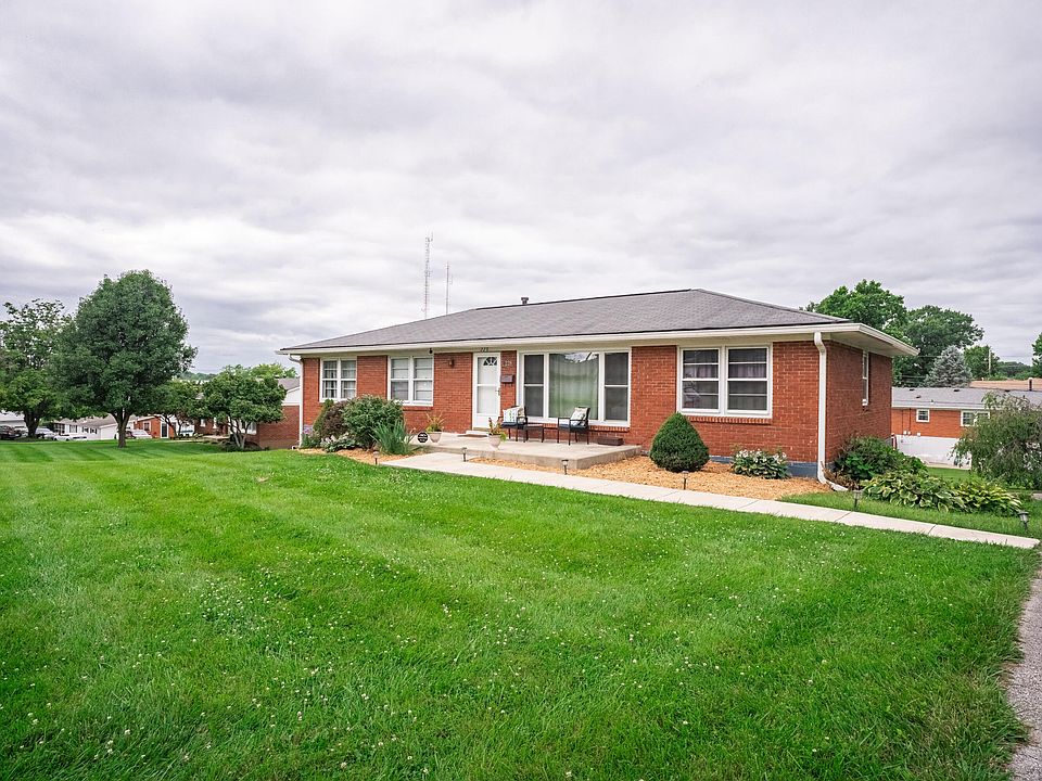 1st image of 228 Juniper Dr