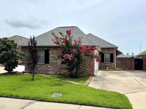 203 Pecanwood Dr, Lake Charles, LA 70605