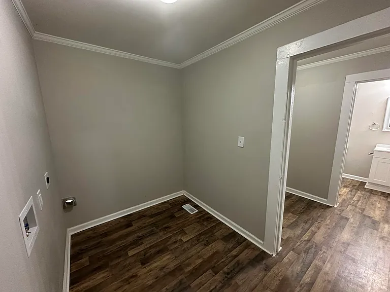 420 Airline Ave — Photo 19