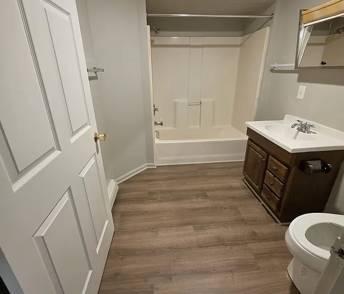 3349 Whitehall Rd — Photo 2