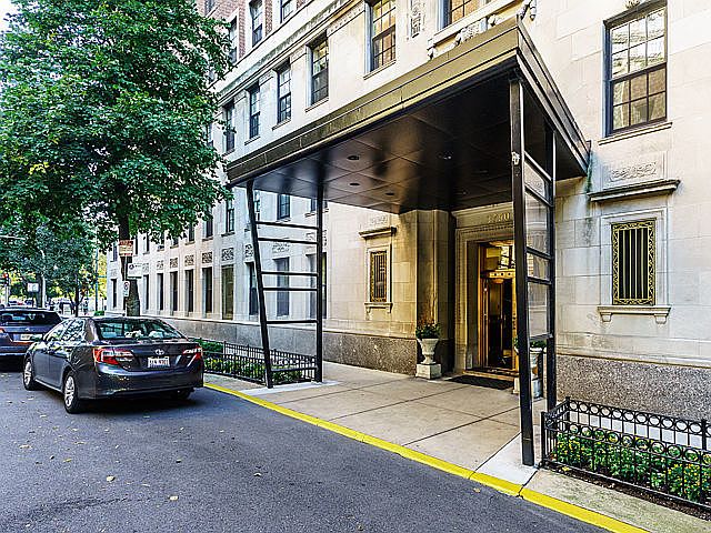 1st image of 3750 N Lake Shore Dr APT 2G