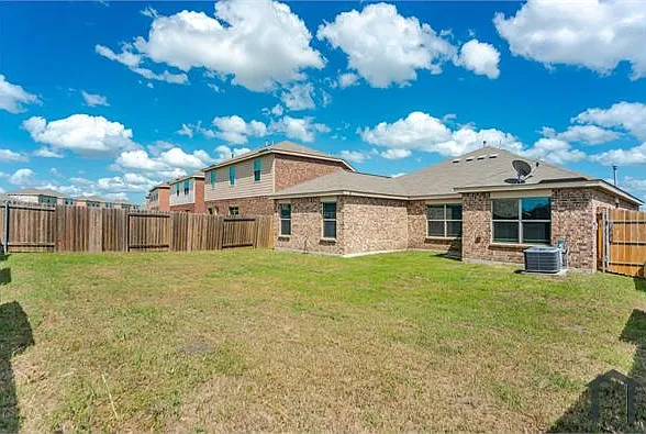 3107 Angus Dr — Photo 30