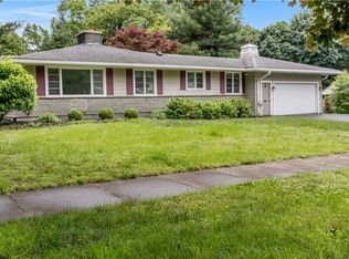 20 Kilbourn Rd, Pittsford, NY 14534