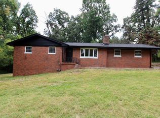 3 Caranza Dr, Evansville, IN