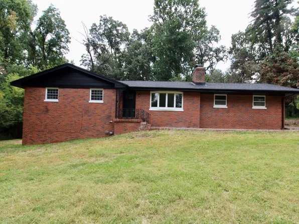 3 Caranza Dr, Evansville, IN 47710