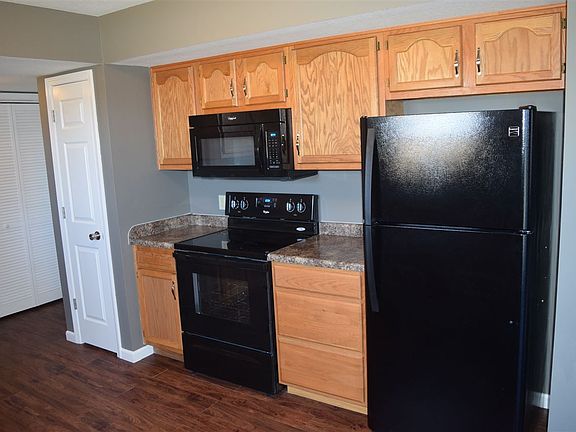 4th image of 3686 Fieldstone Chase