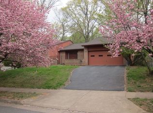 7812 Wendy Ridge Ln, Annandale, VA 22003