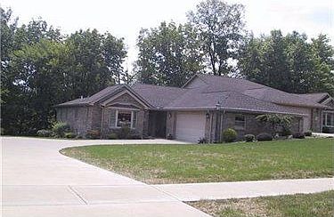 1st image of 118A Blossom Dr