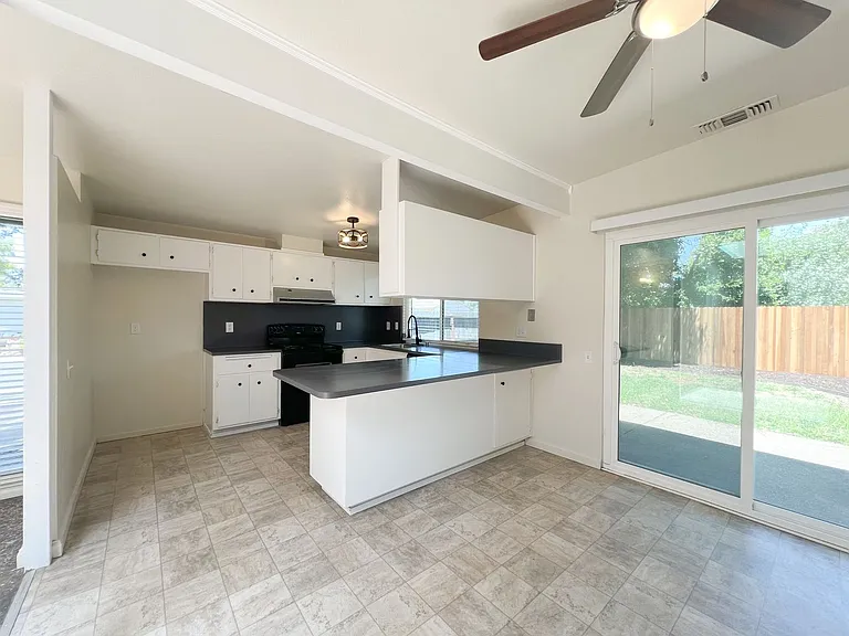 9379 Lujan Dr — Photo 9