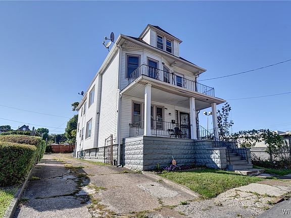 2nd image of 34 Earl Pl