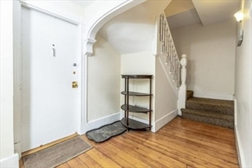 2nd image of 13 Mansfield St Unit 2-13-1R