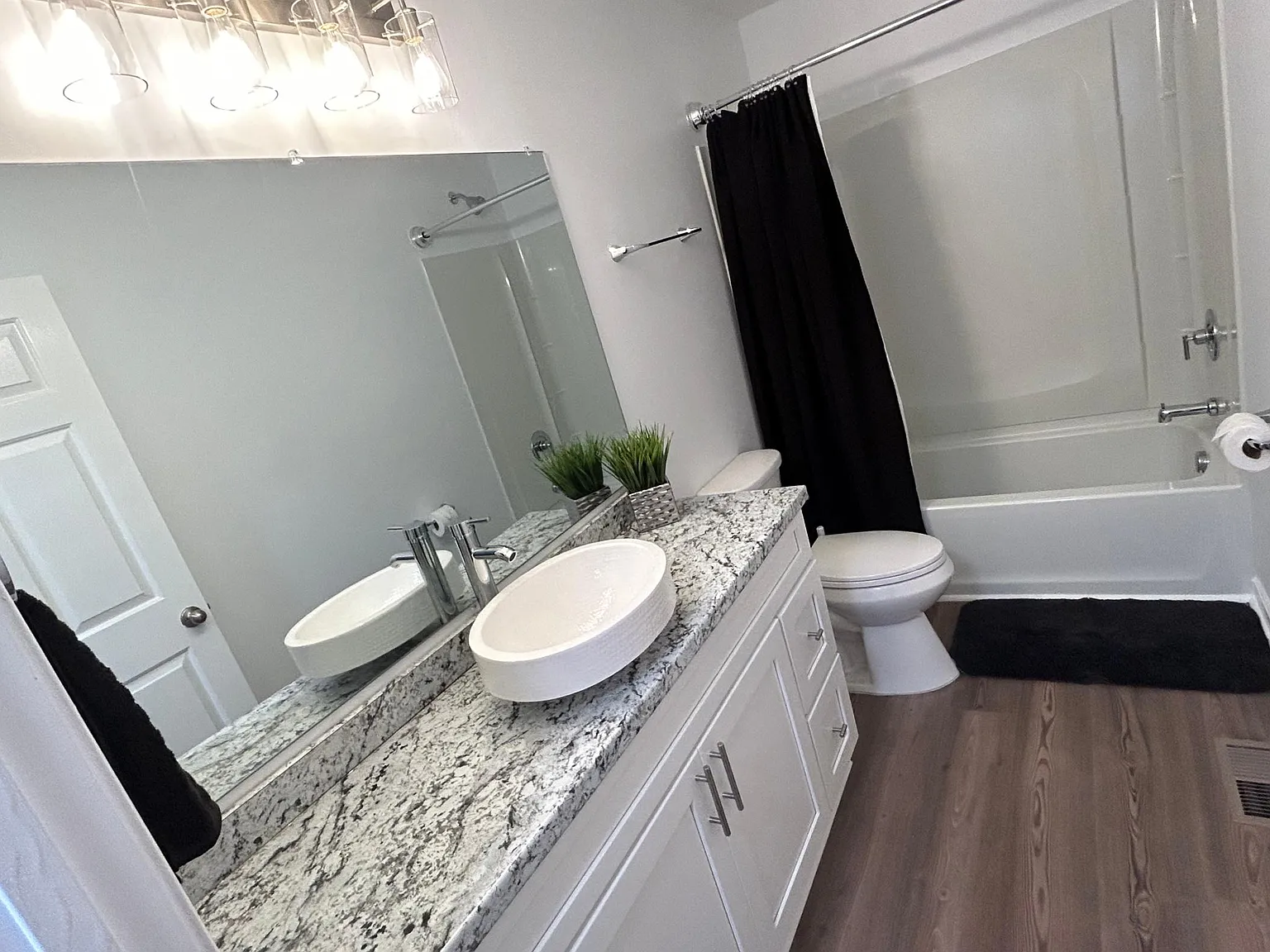 5410 Albemarle Rd — Photo 3