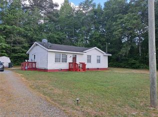 6805 Quaker Dr, Suffolk, VA 23437
