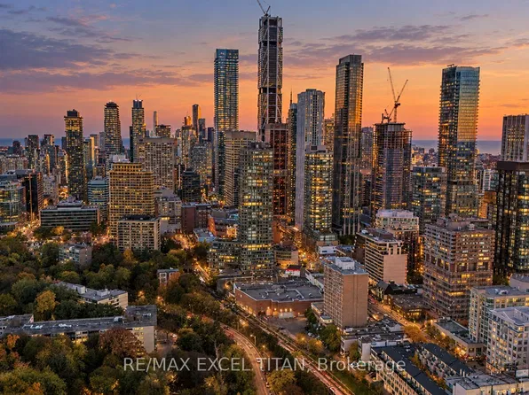 825 Church St #Townhouse 101, Toronto, ON M4W 3Z4