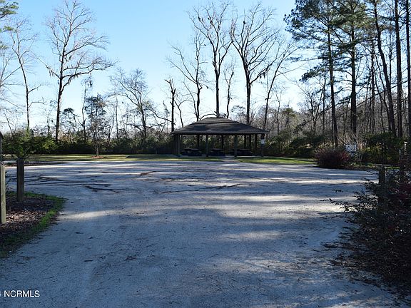3rd image of 178 Finch Lane