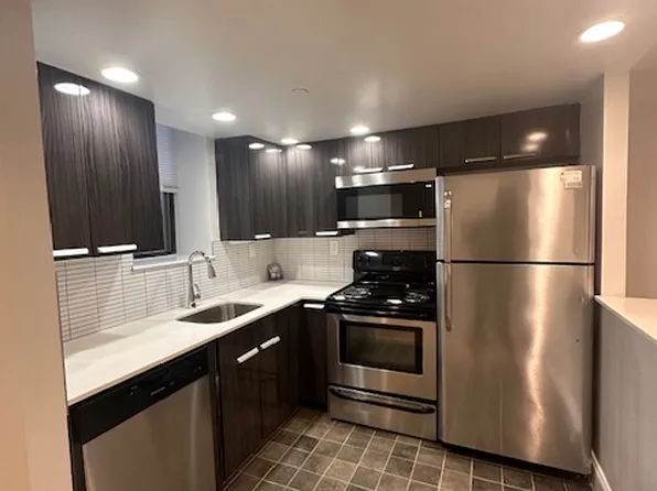 137 Peterborough St, Boston, MA